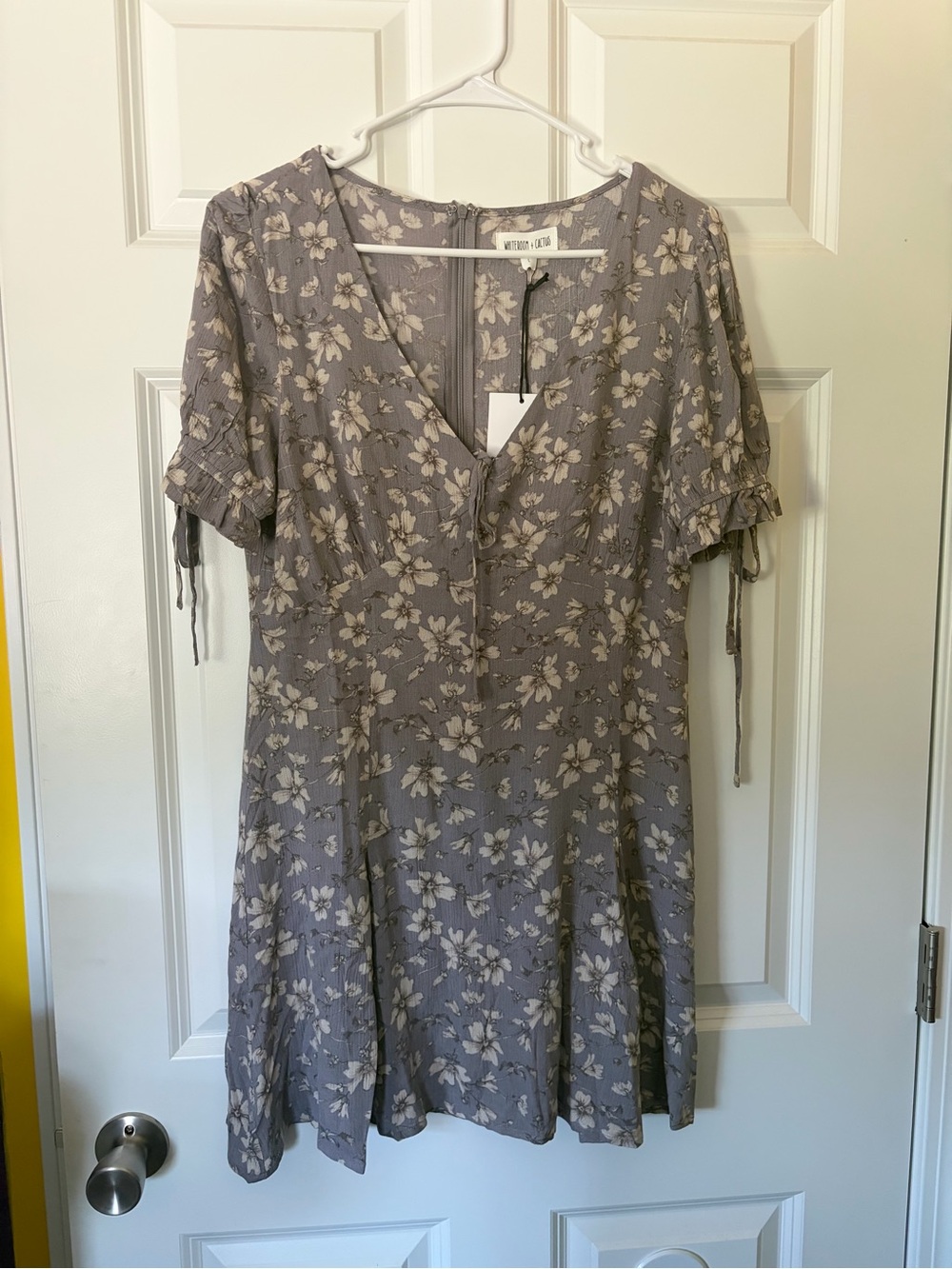 Wit & Wisdom Lavender-Gray Floral Tie-Sleeve Mini Dress